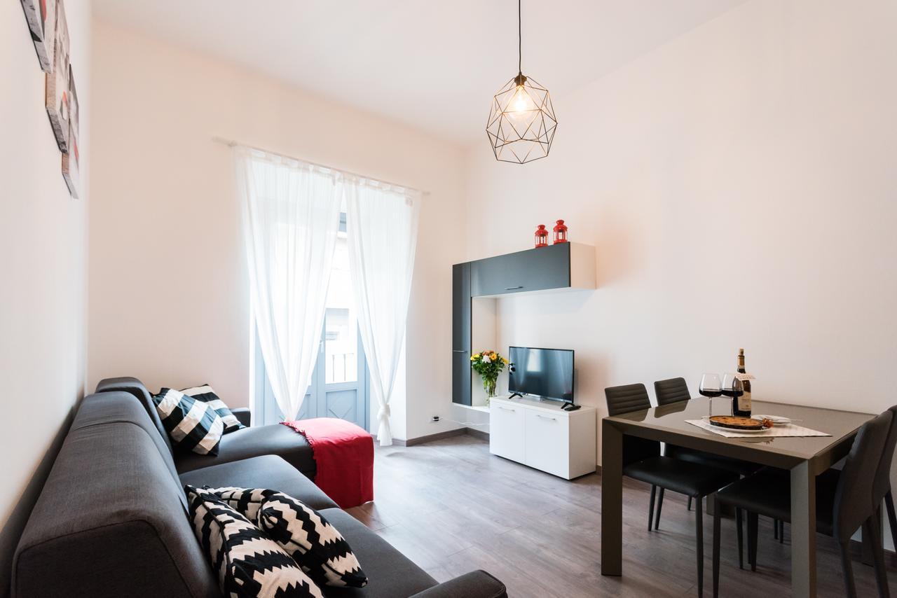 Central & Modern Apartment By Rent All Комо Екстериор снимка