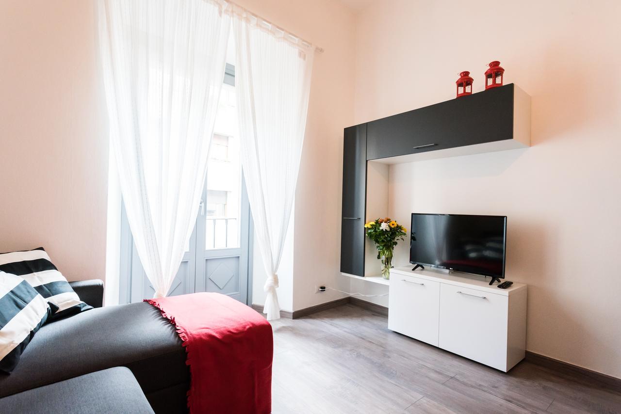 Central & Modern Apartment By Rent All Комо Екстериор снимка