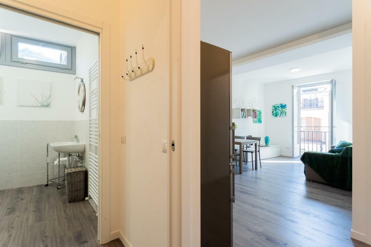 Central & Modern Apartment By Rent All Комо Екстериор снимка